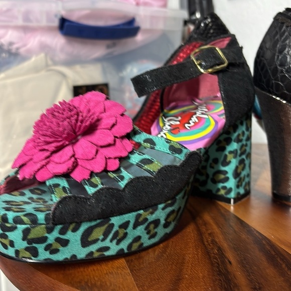 Irregular Choice random assortment of single non paired shoes size 37 all sample - Picture 6 of 14